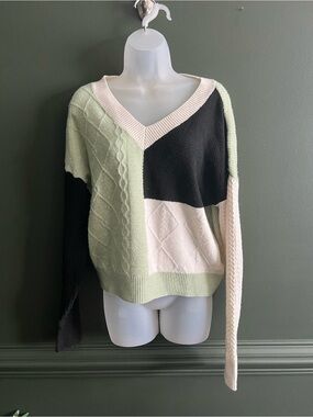 Derek Heart Colorblock V‑Neck Cable Knit Sweater — Light Green/Black/Cream